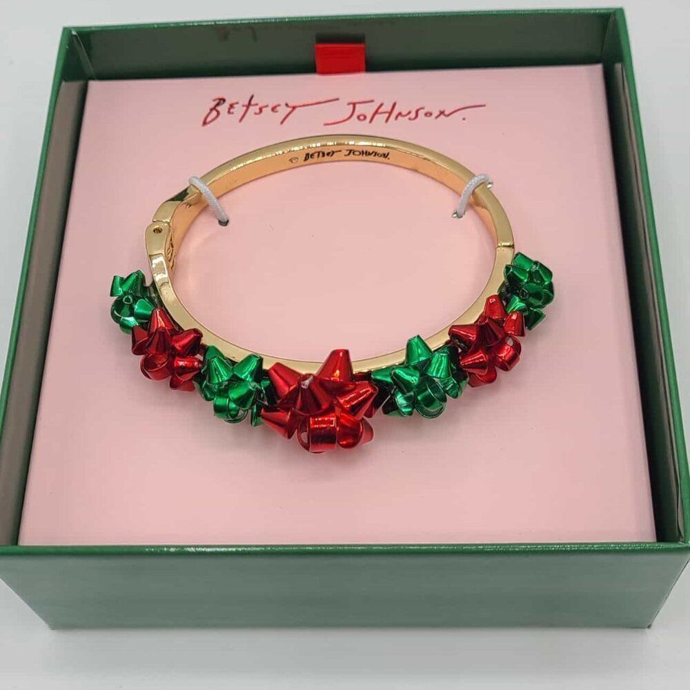 Betsey Johnson Holiday Present Bow Hinged Bangle NWT! NIB! CHRISTMAS
